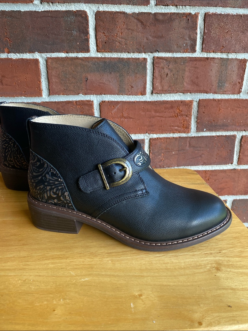 Alegria Mikki Showboat Ankle Bootie with Decorative Buckle EUR 39.5  US 9.5